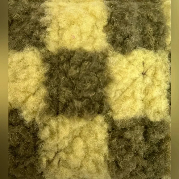 NOBO | faux Sherpa wallet. - Picture 3 of 12